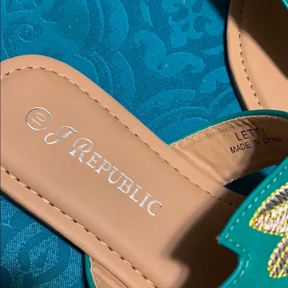 J Rebublic Sandals - Picture 2 of 4